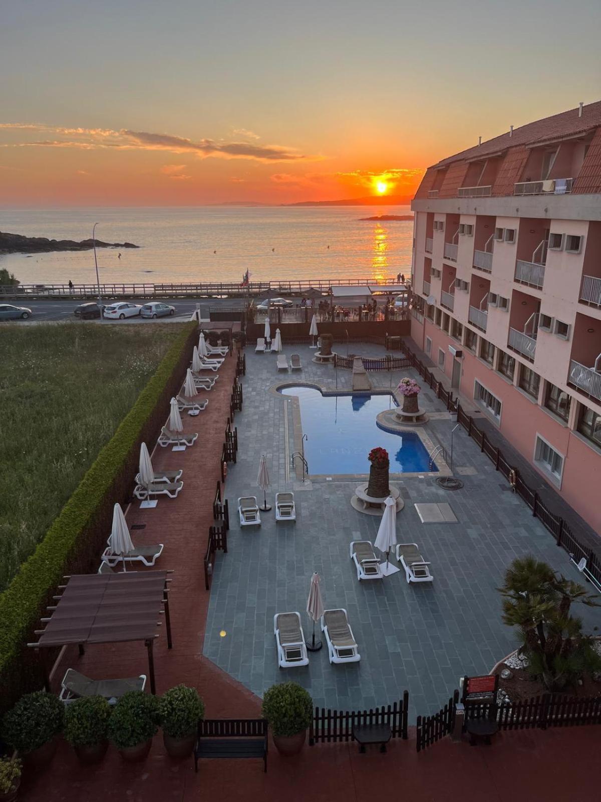 Hotel La Lanzada А-Лансада Экстерьер фото